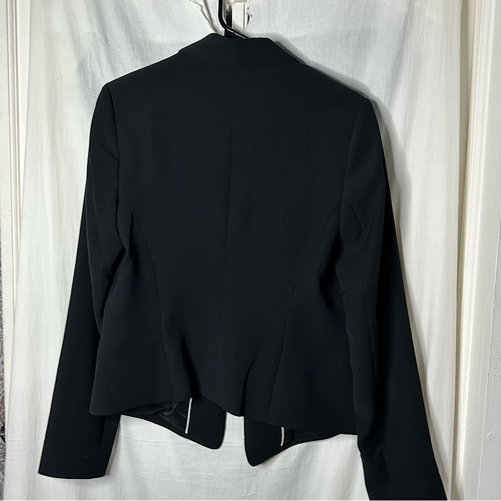 Express Deep Lapel Open Front Black Blazer | Size 8 - Picture 14 of 15